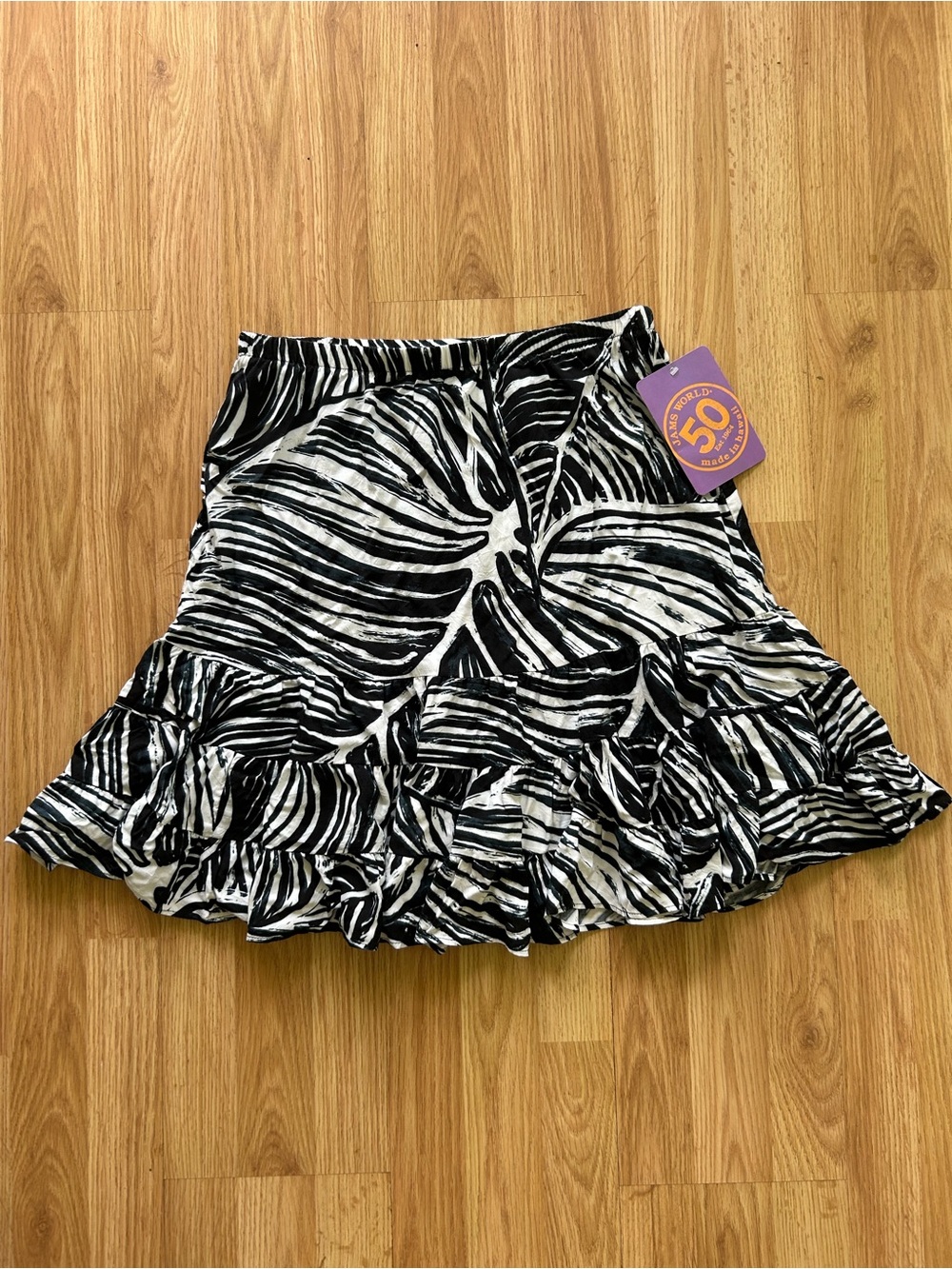 NWT Jams World Skirt Large